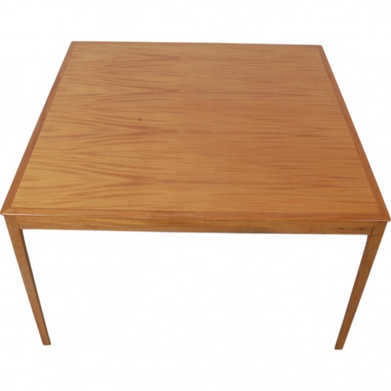 Snedkermester A.J Iversen coffee table of mahogany