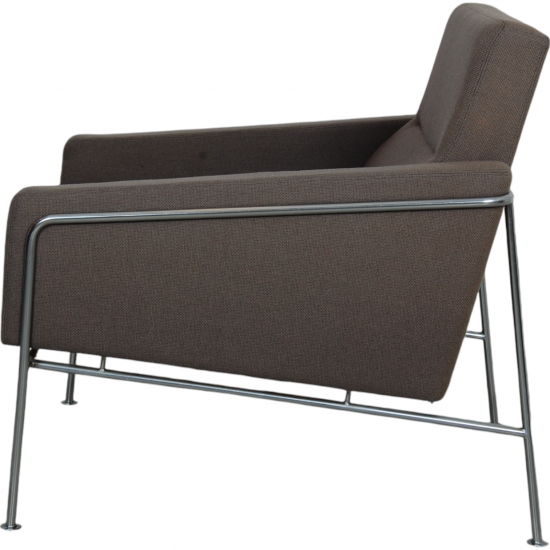 Arne Jacobsen 3301 Loungestol i gråt stof