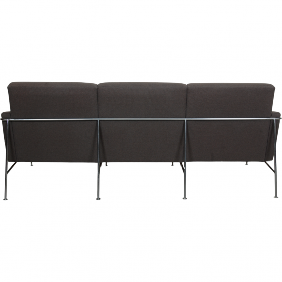 Arne Jacobsen 3303 3.seater sofa in grey fabric