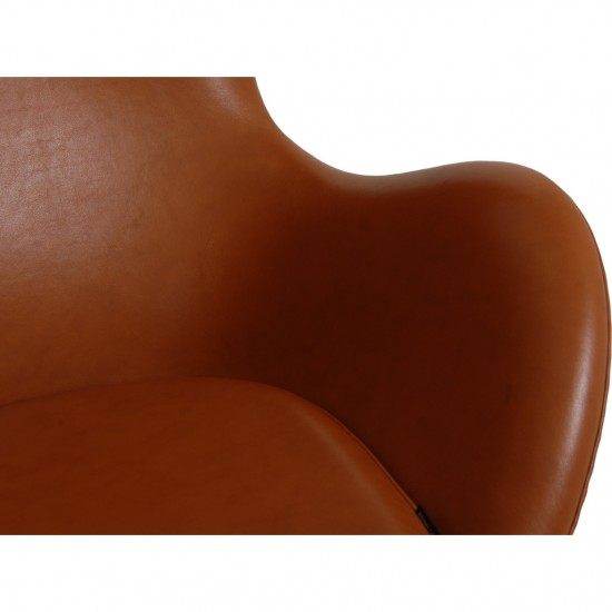 Arne Jacobsen Egg chair in cognac leather