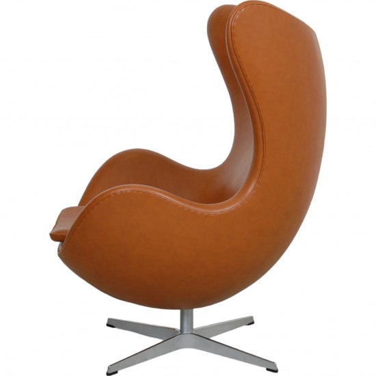 Arne Jacobsen Egg chair in cognac leather