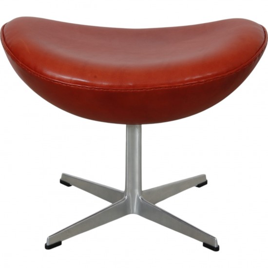 Arne Jacobsen vintage Ægget stol med skammel i indian red anilin læder