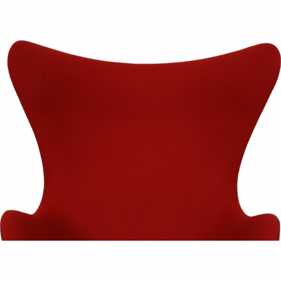 Arne Jacobsen Egg chair in red fabric