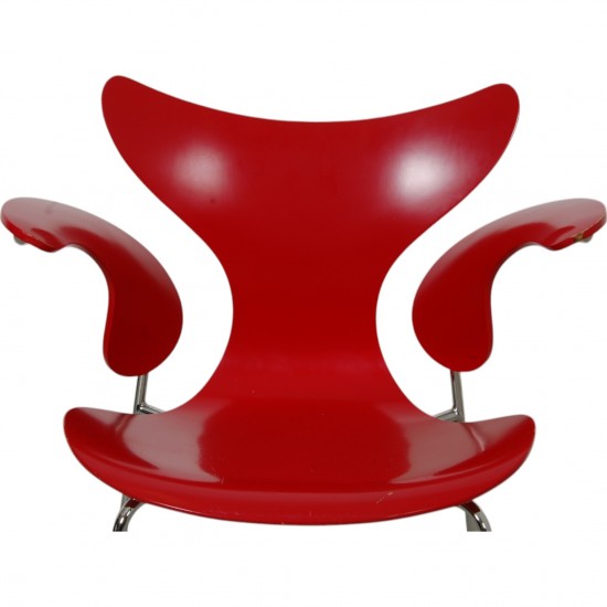 Arne Jacobsen red 3208 Lily chair