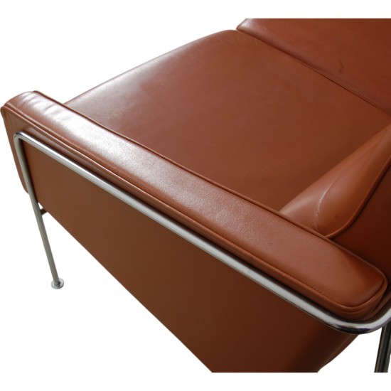 Arne Jacobsen 3303 2.seater sofa in cognac leather