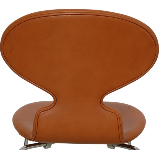 Arne Jacobsen Ant chair reupholstered in cognac classic leather 