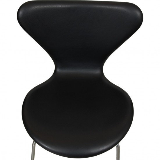 Sæt på fire Arne Jacobsen Syver stole i sort læder 