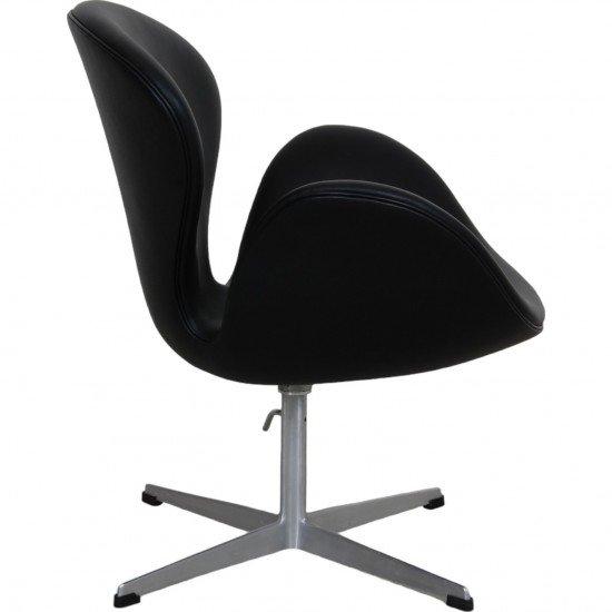 Arne Jacobsen Swan chair with Height-adjustment in black leather