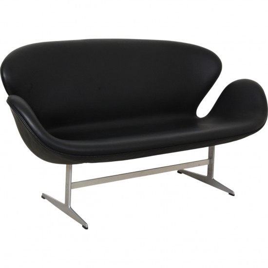 Arne Jacobsen Svane sofa i sort Aura læder