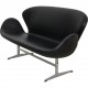 Arne Jacobsen Swan sofa in black Essential leather