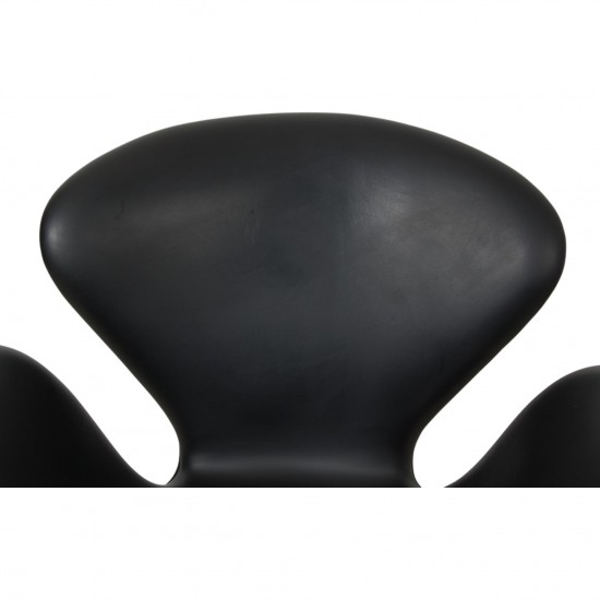 Arne Jacobsen vintage Swan chair in black leather