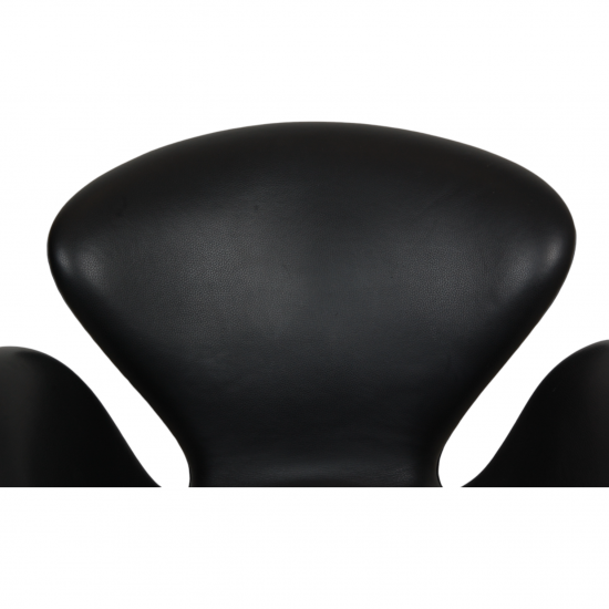 Arne Jacobsen Swan chair in black Aura leather