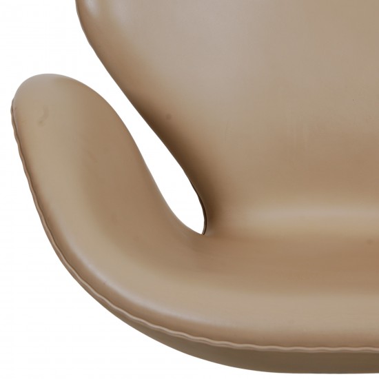 Arne Jacobsen Svanen stol i beige Essential læder