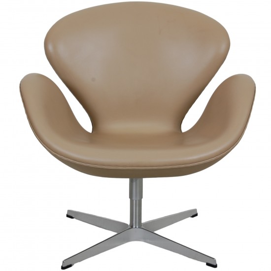 Arne Jacobsen Svane stol i beige Essential læder