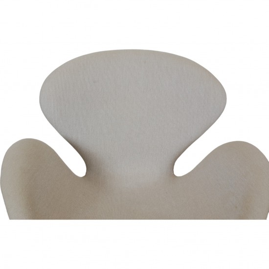 Arne Jacobsen vintage swan chair in hallingdal fabric