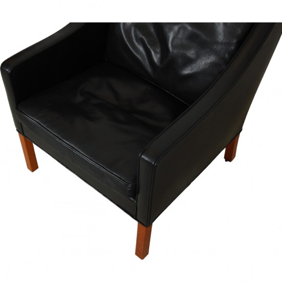 Børge Mogensen 2207 lounge chair upholstered in black leather