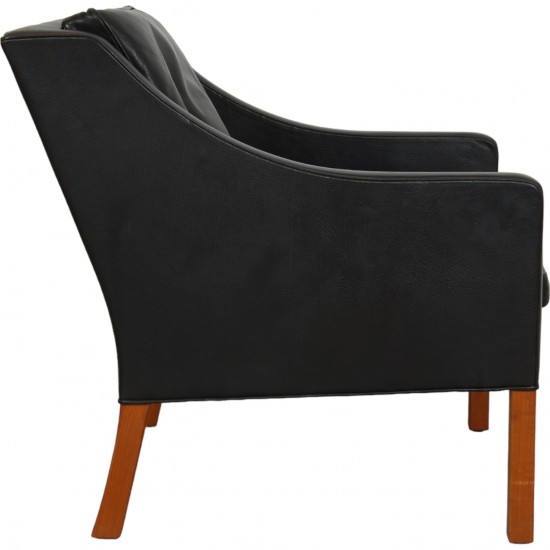 Børge Mogensen 2207 lounge chair upholstered in black leather