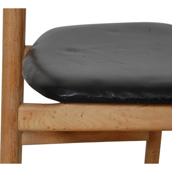 Børge Mogensen J39 chair in black leather