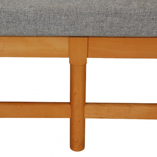 Børge Mogensen Spoke-back sofa with grey cushions