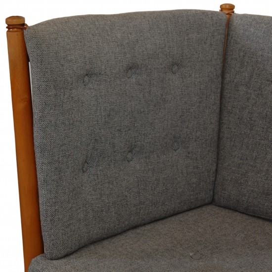 Børge Mogensen Spoke-back sofa with grey cushions