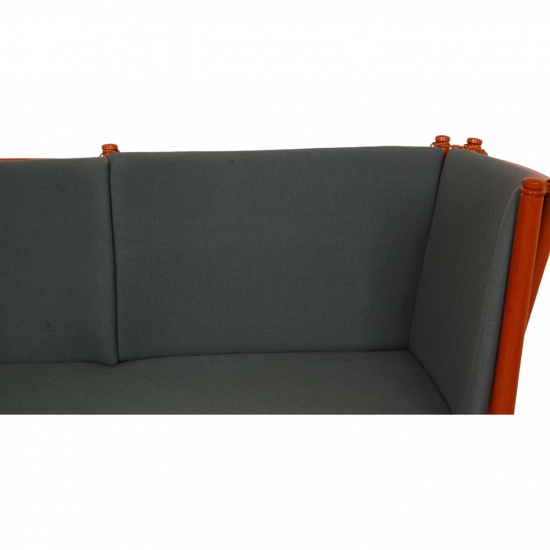 Børge Mogensen Limited edition Spoke-back sofa in cherry wood