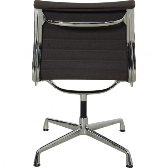 Eames EA-105 in grey hopsak fabric