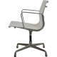 Charles Eames Ea-108 stol i hvidt mesh, aluminium stel