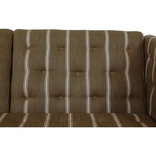 Erik Jørgensen 2.seater EJ-315 sofa in green fabric