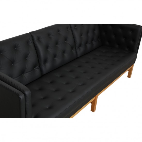 Erik Jørgensen EJ-315 3.seater sofa in newly reupholstered in black bizon leather