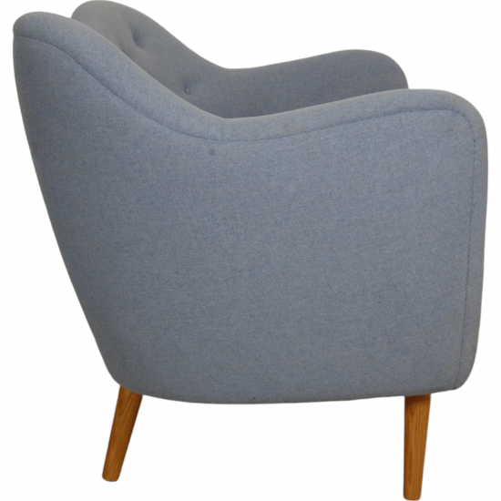 Finn Juhl 4600 Sofa in blue fabric