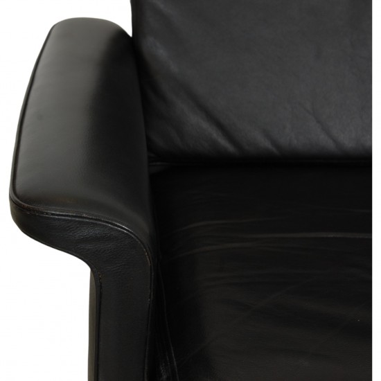 Finn Juhl Jupiter lounge chair in black leather