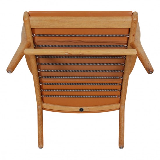 Hans Wegner AP-16 stol af eg og cognac anilin læder