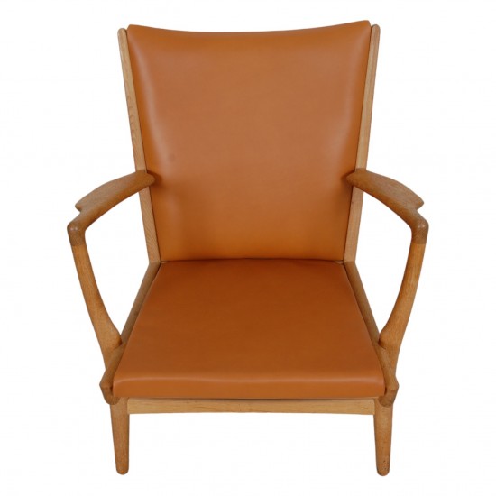 Hans Wegner AP-16 chair of oak and cognac anilin leather