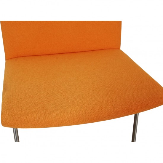 Hans Wegner AP-40 lounge chair in orange fabric