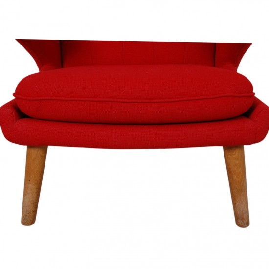 Hans Wegner Papa bear chair in red fabric