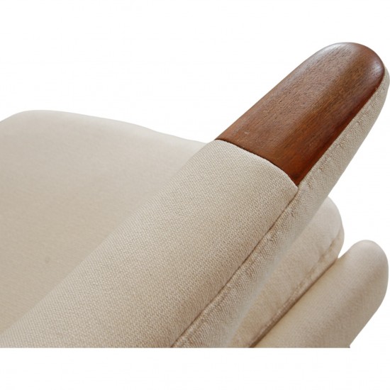 Hans Wegner Papa bear chair in Greenlandish wool