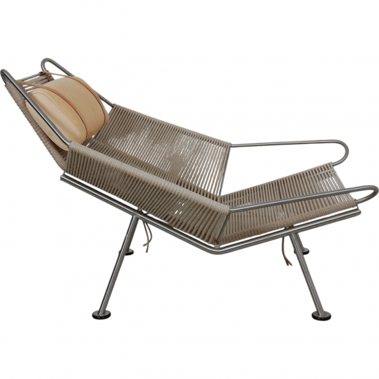 Hans Wegner Flagline chair with a natural leather cushion