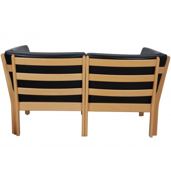 Hans Wegner GE-280 2-personers sofa i sort læder