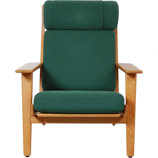 Hans Wegener GE-290a lounge chair of walnut