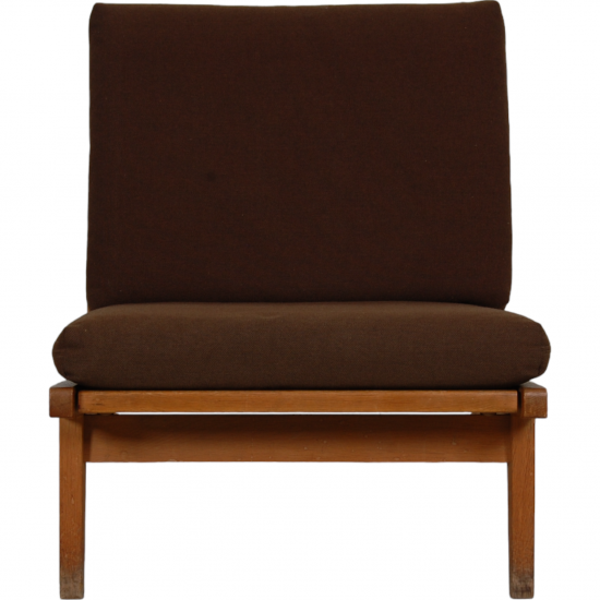 Hans Wegner GE-370 chair with brown cushions