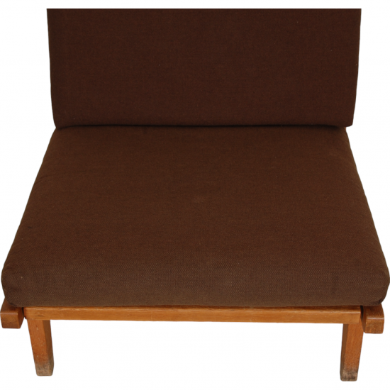 Hans Wegner GE-370 chair with brown cushions