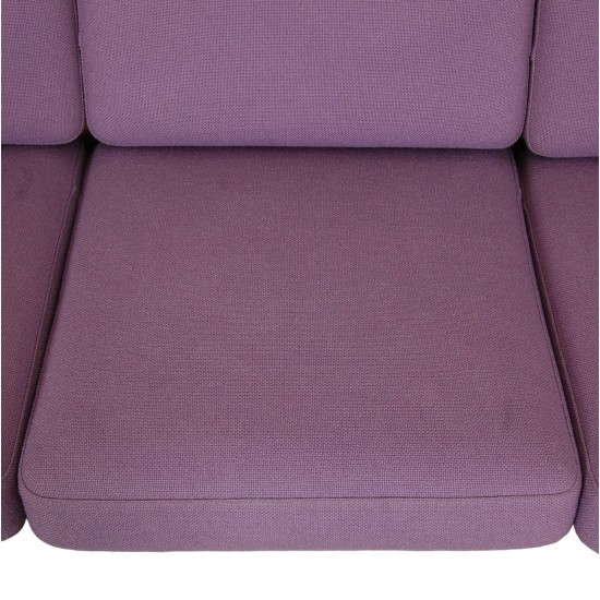 Hans Wegner GE-290 3.seater sofa in purple fabric