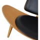 Hans Wegner Shell chair af eg og sort læder