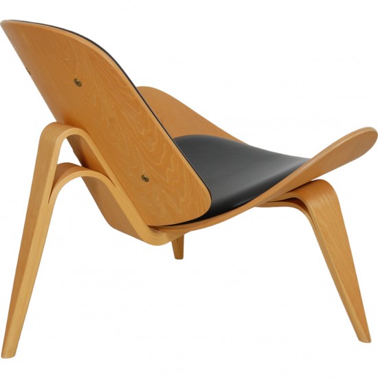 Hans Wegner Shell chair af eg og sort læder