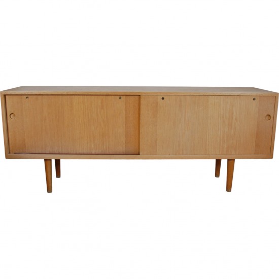 Hans Wegner sideboard of oak RY-26