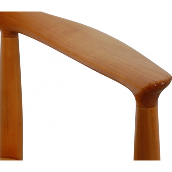 Hans Wegner the chair of cherry wood