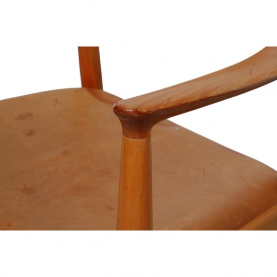 Hans Wegner the chair of cherry wood