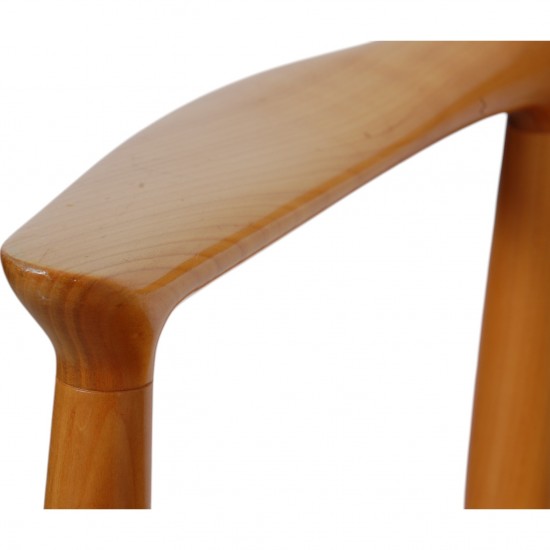 Hans Wegner the chair of cherry wood