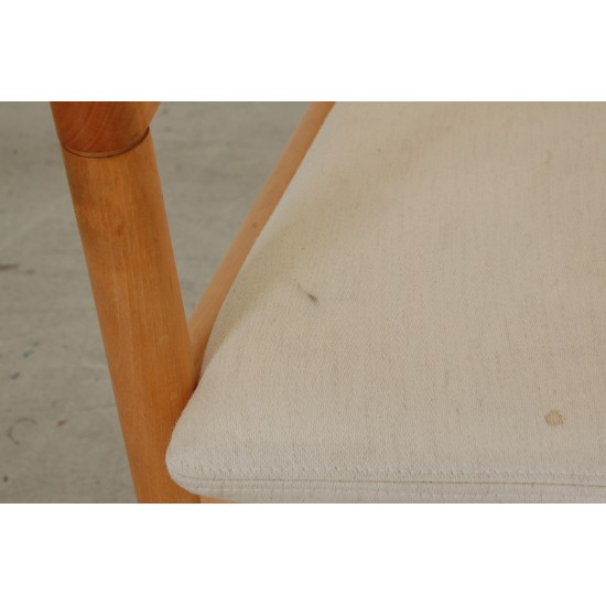 Hans Wegner 1788 chair in white fabric