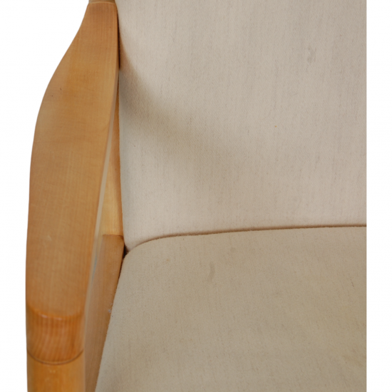 Hans Wegner 1788 chair in white fabric